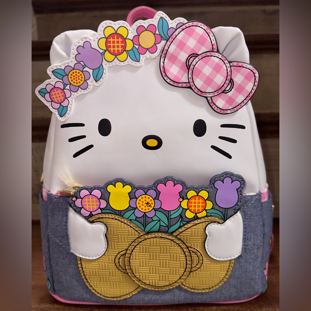 ✅ Super Cute 🥰 Loungefly Sanrio Spring Florals Hello Kitty Mini-Backpack - N…